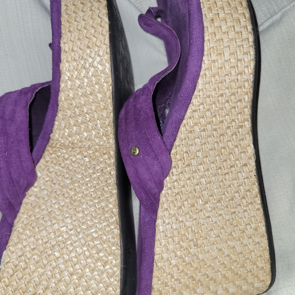 Sandals - Picture 4 of 4